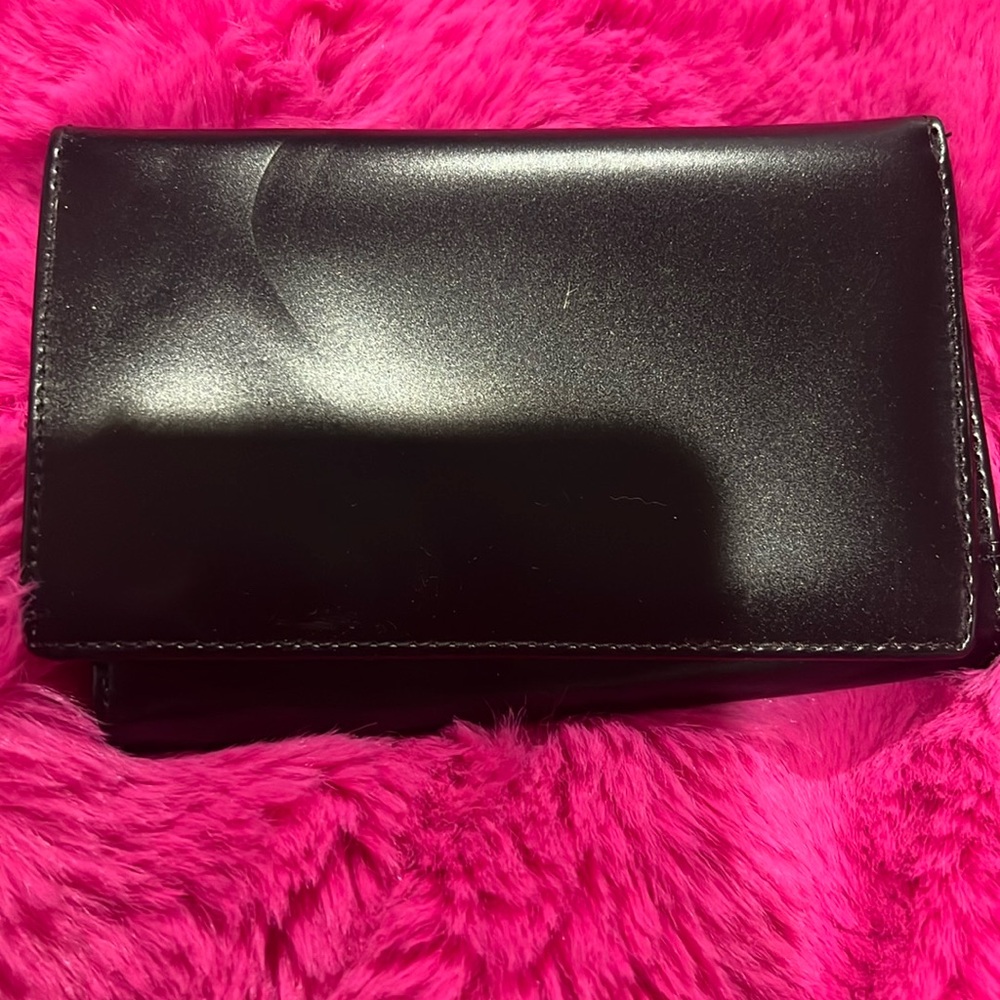 Black wallet woman’s